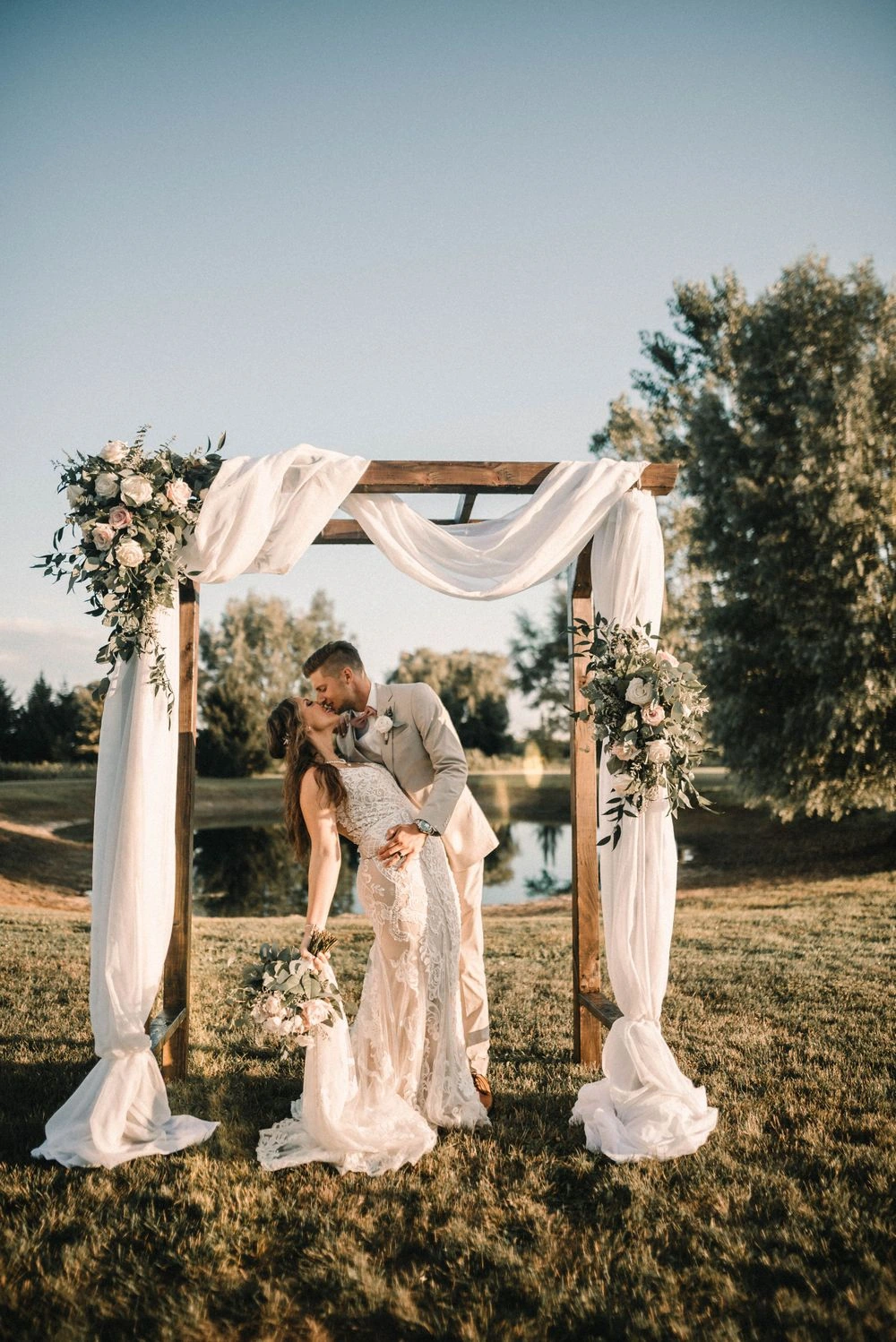 Dostal Digital wedding photography example in the Light + Airy style