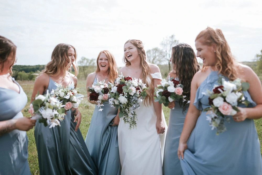 Dostal Digital wedding photography example in the Light + Airy style