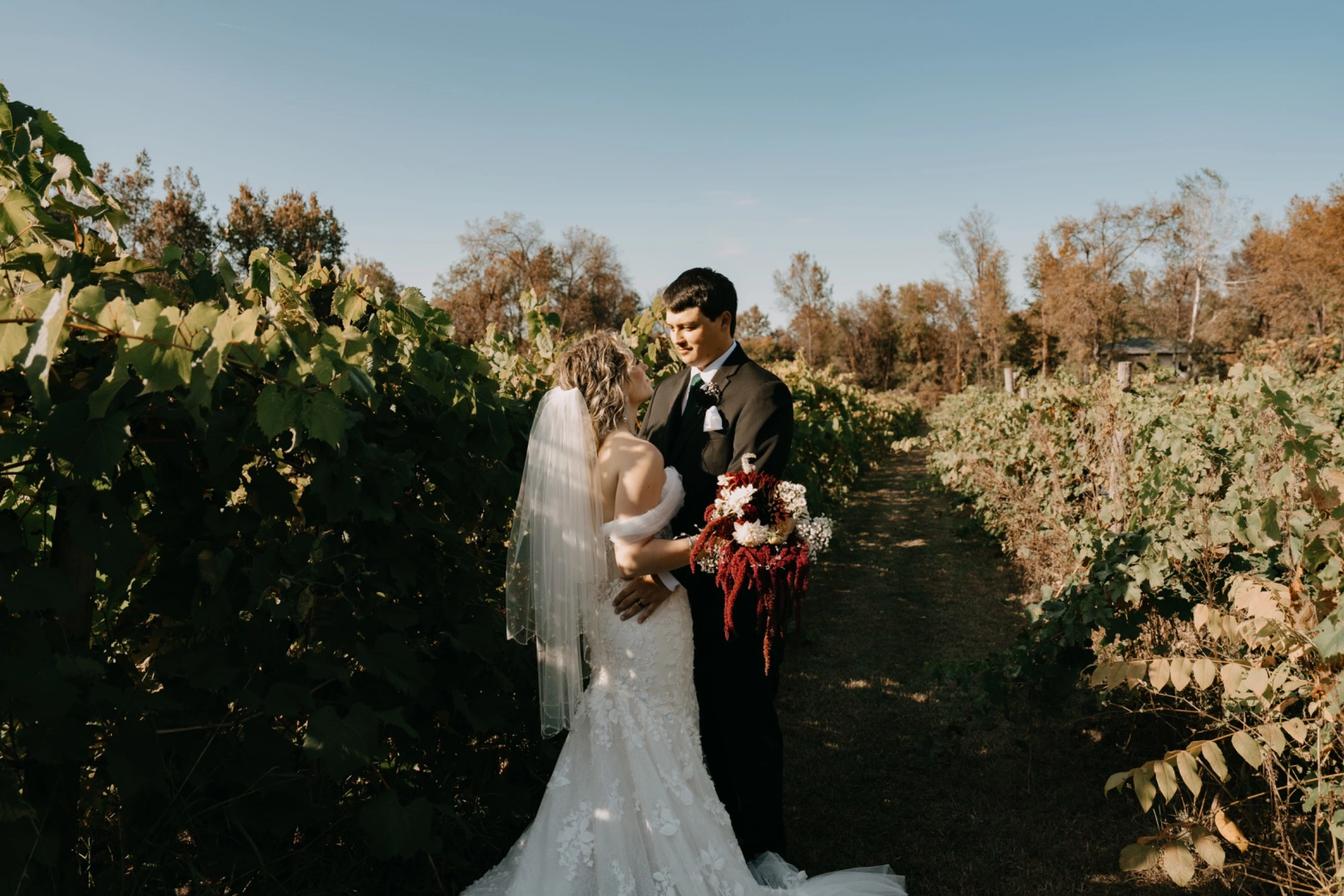 Dostal Digital wedding photography example in the True-to-Color + Natural style