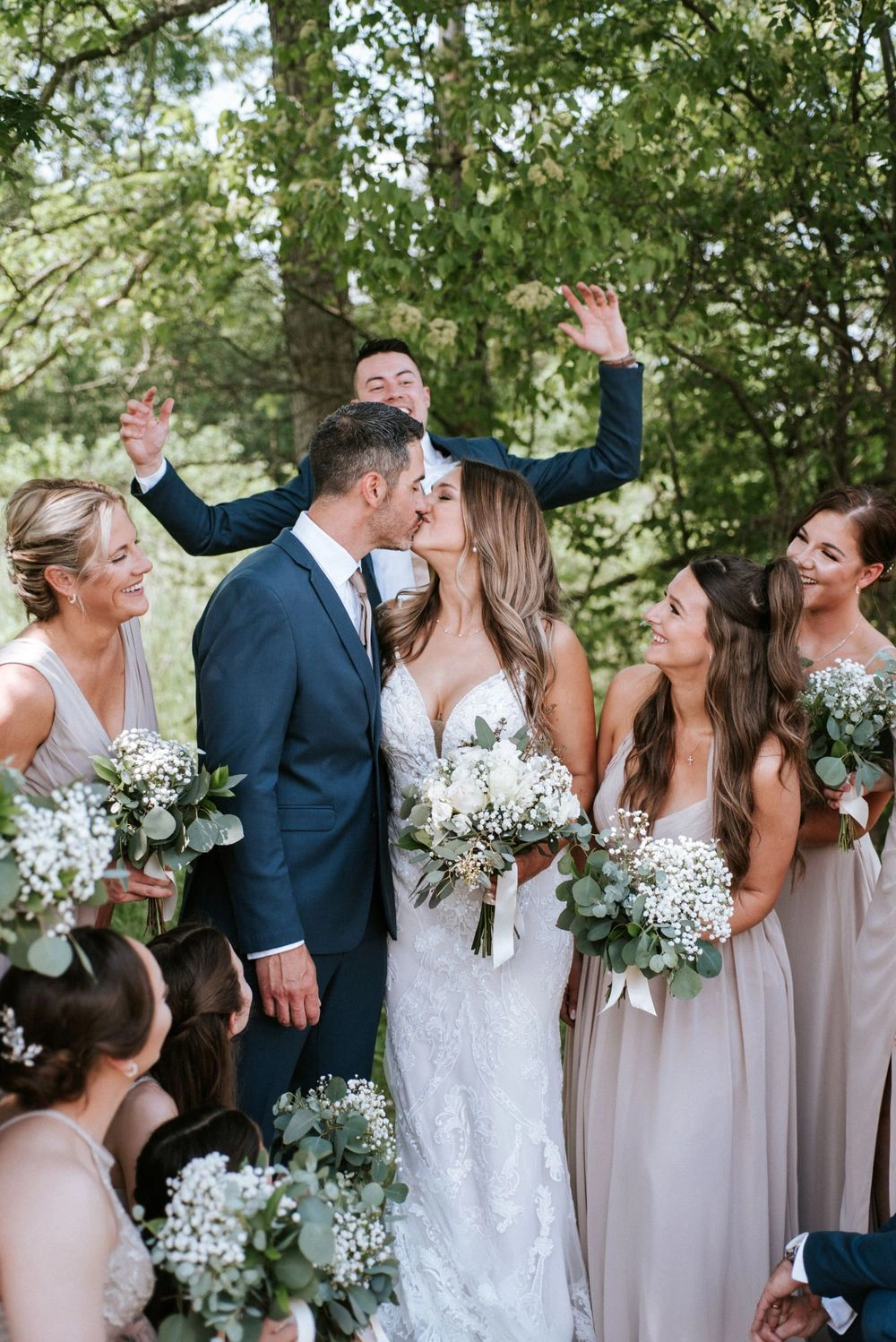 Dostal Digital wedding photography example in the True-to-Color + Natural style